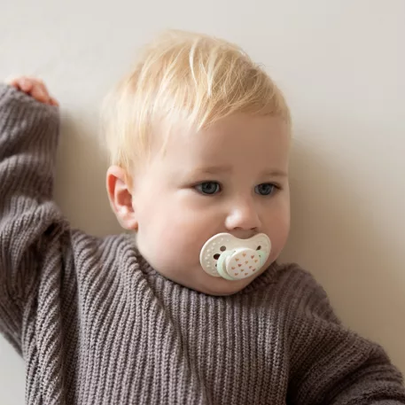 LOVI Cumlík svietiaci silikónový dynamický TEDDY LOVE 6-18m 2ks