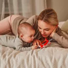 Canpol babies SENSORY mäkká kontrastná pískacia hračka so zrkadlom
